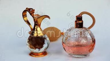 玻璃香水瓶、水滴、金壶、高清液滴
